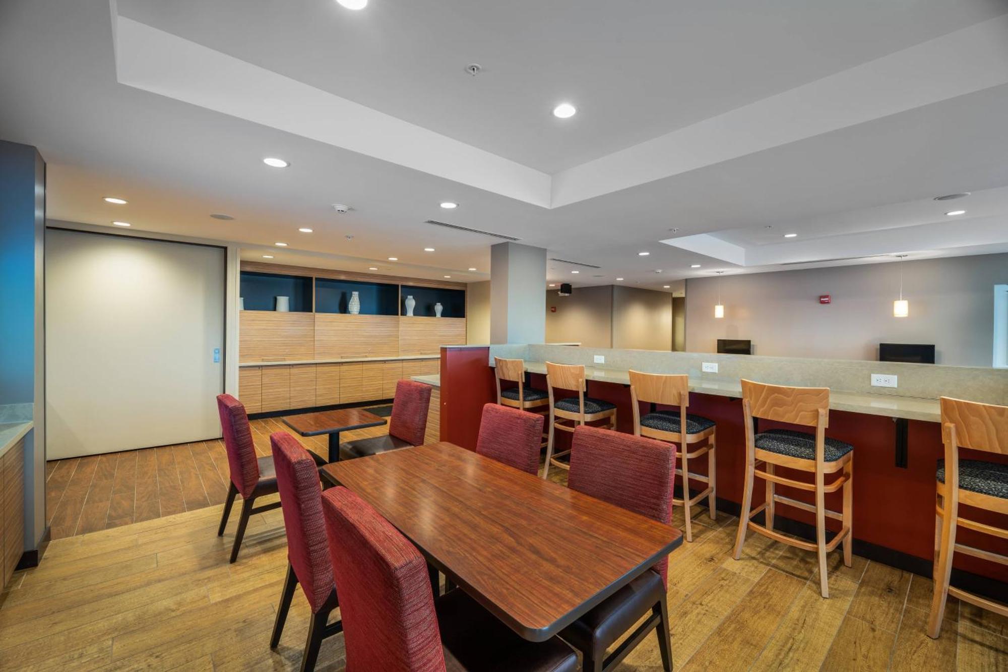 Towneplace Suites By Marriott Milwaukee Oak Creek Ngoại thất bức ảnh