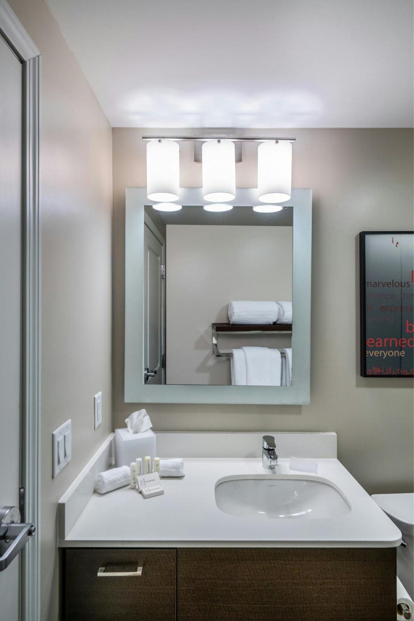 Towneplace Suites By Marriott Milwaukee Oak Creek Ngoại thất bức ảnh