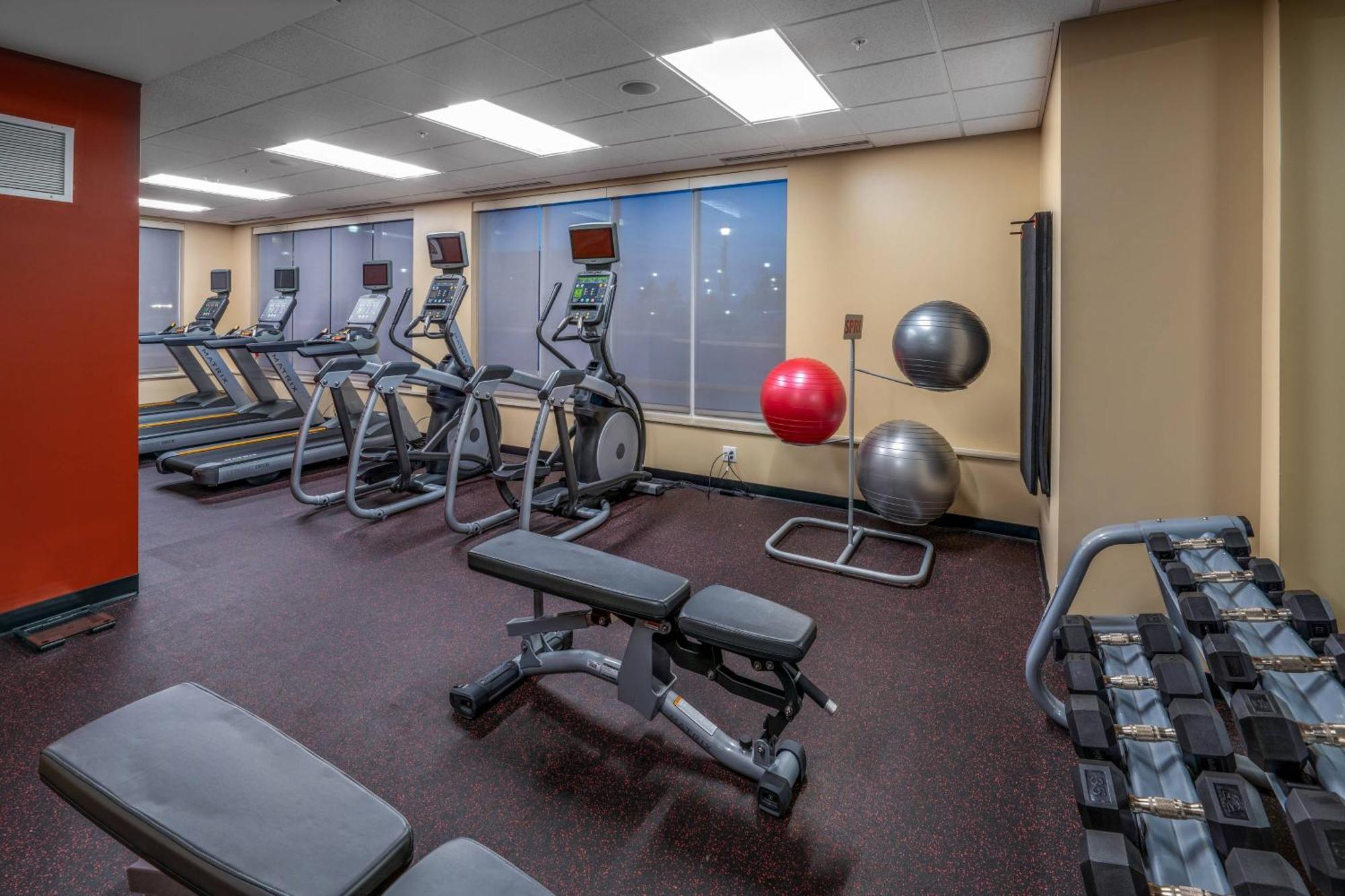 Towneplace Suites By Marriott Milwaukee Oak Creek Ngoại thất bức ảnh